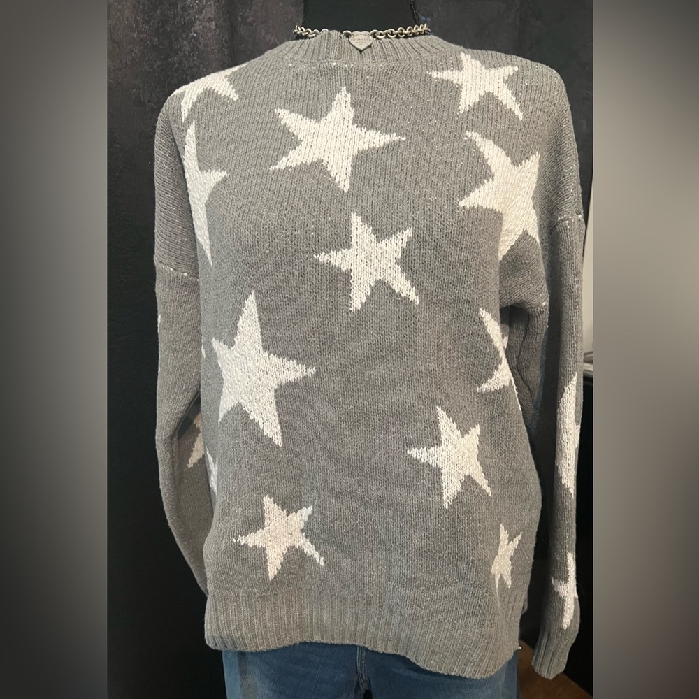 Marled Gray and White Star Sweater